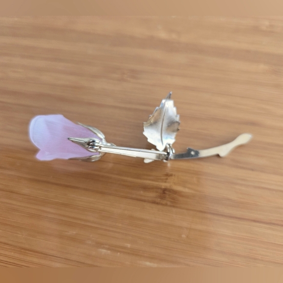 Vintage rose Bud 🌹 brooch - Picture 2 of 5